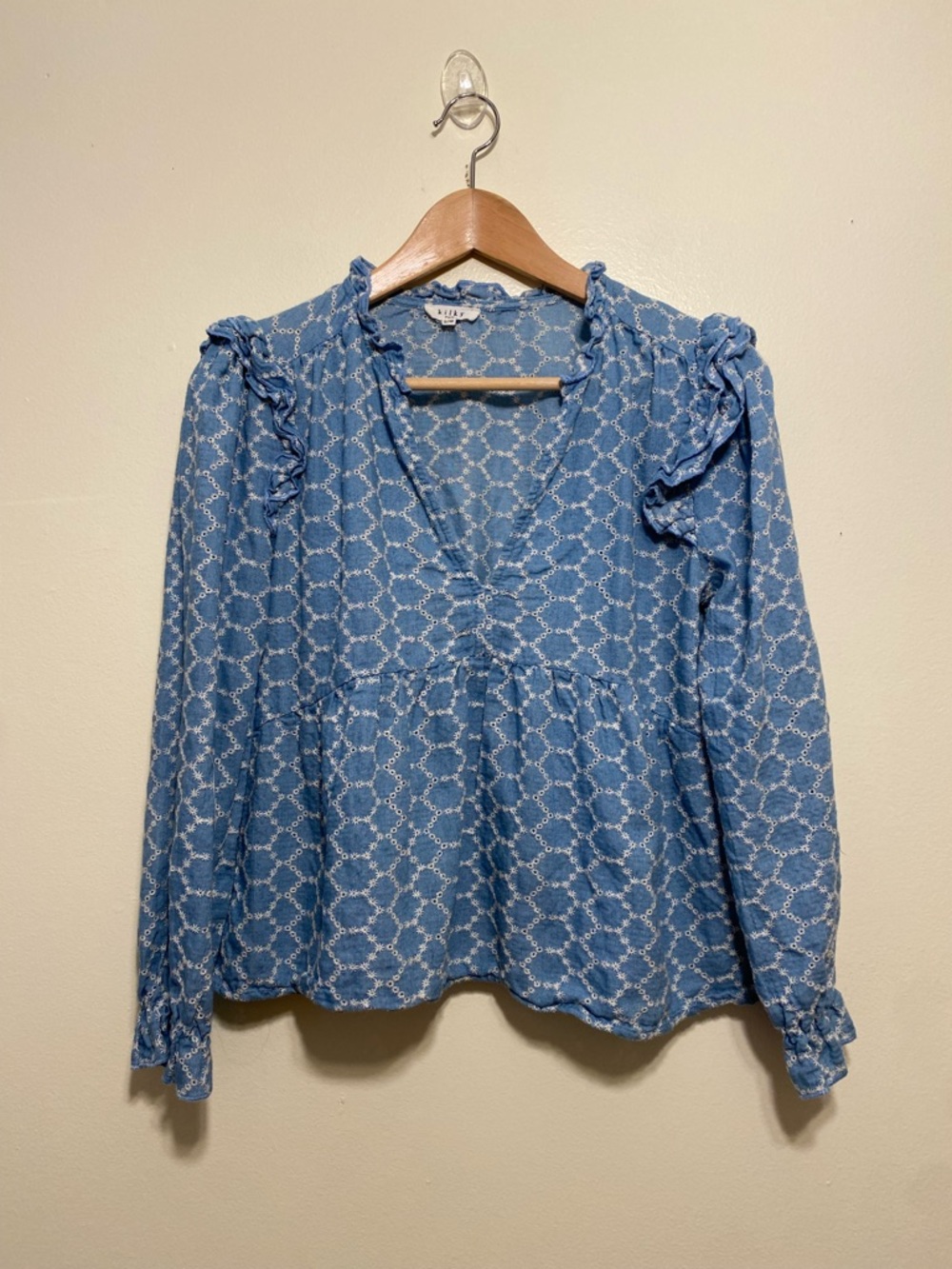 KILKY PARIS Blue Patterned Ruffle-Trim V-Neck Women's Top. Size S /M
